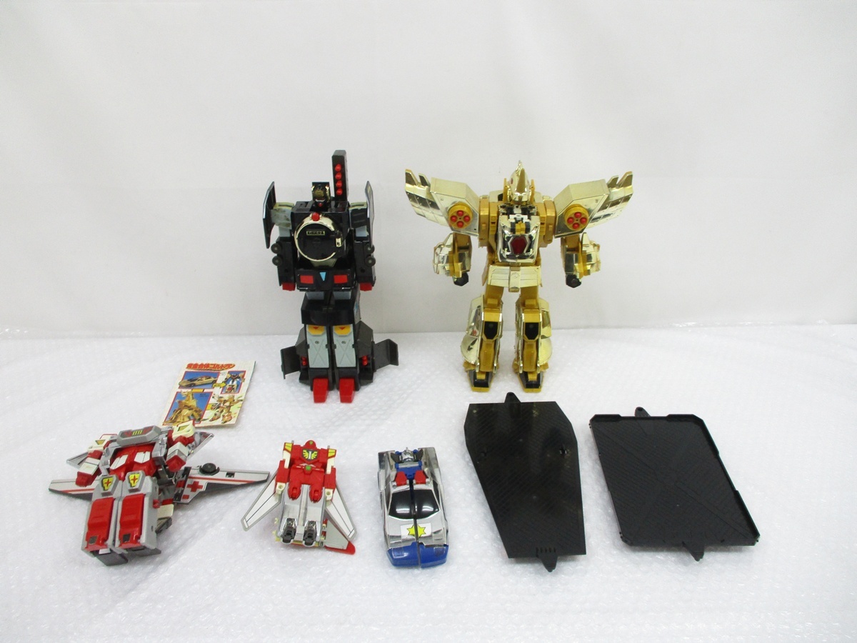 249 玩具 タカラ DX 鋼鉄武装アドベンチャー 黄金勇者ゴルドラン C-62