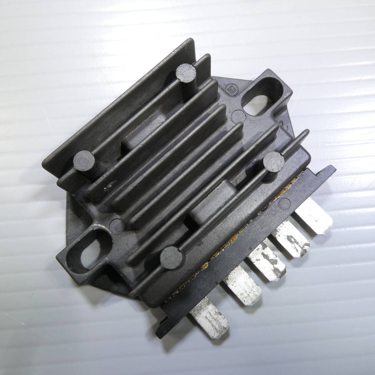 スズキ rg250ガンマ 純正 CDI レギュレーター gj21a gj21b γ 当時物
