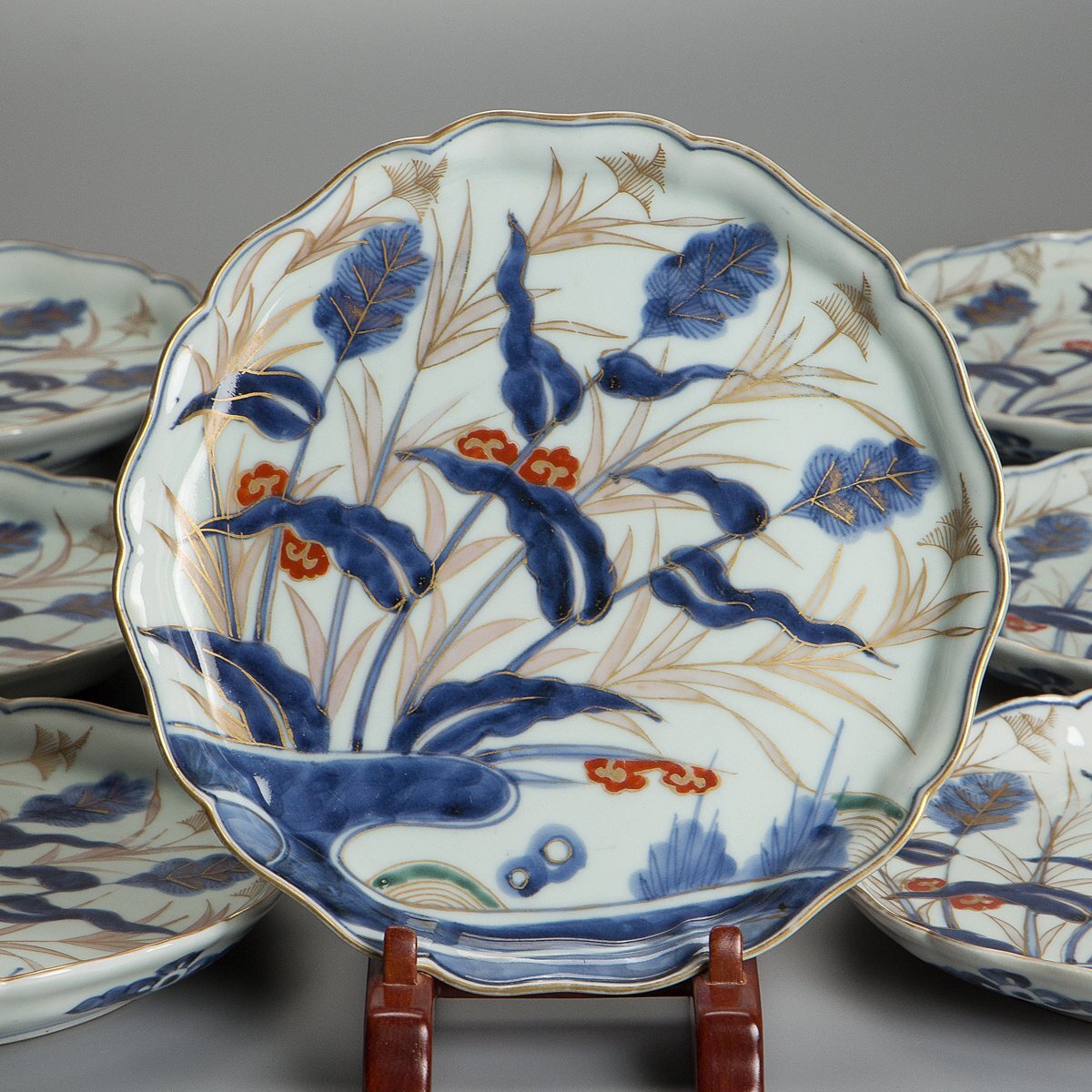 B012. 古伊万里 渦福銘 染付 草花図 皿 / 藍九谷古陶磁古美術品時代鉢
