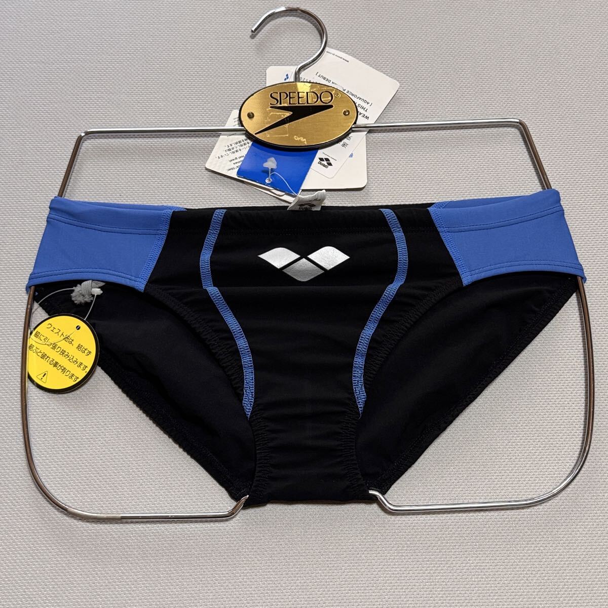 新品】【 a09s】競パン arena Sサイズ アクアフォースプリズマの落札