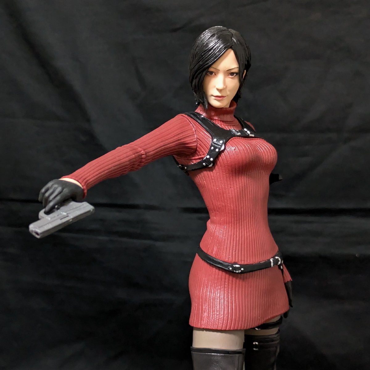新品】エイダ・ウォン【キューブ】バイオハザード6 ホットトイズ 1/6の