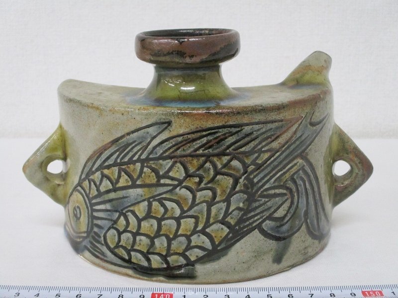 新品】【人間国宝】金城次郎 作 壷屋焼 線彫 笑魚 双魚 茶碗 マカイ 鉢