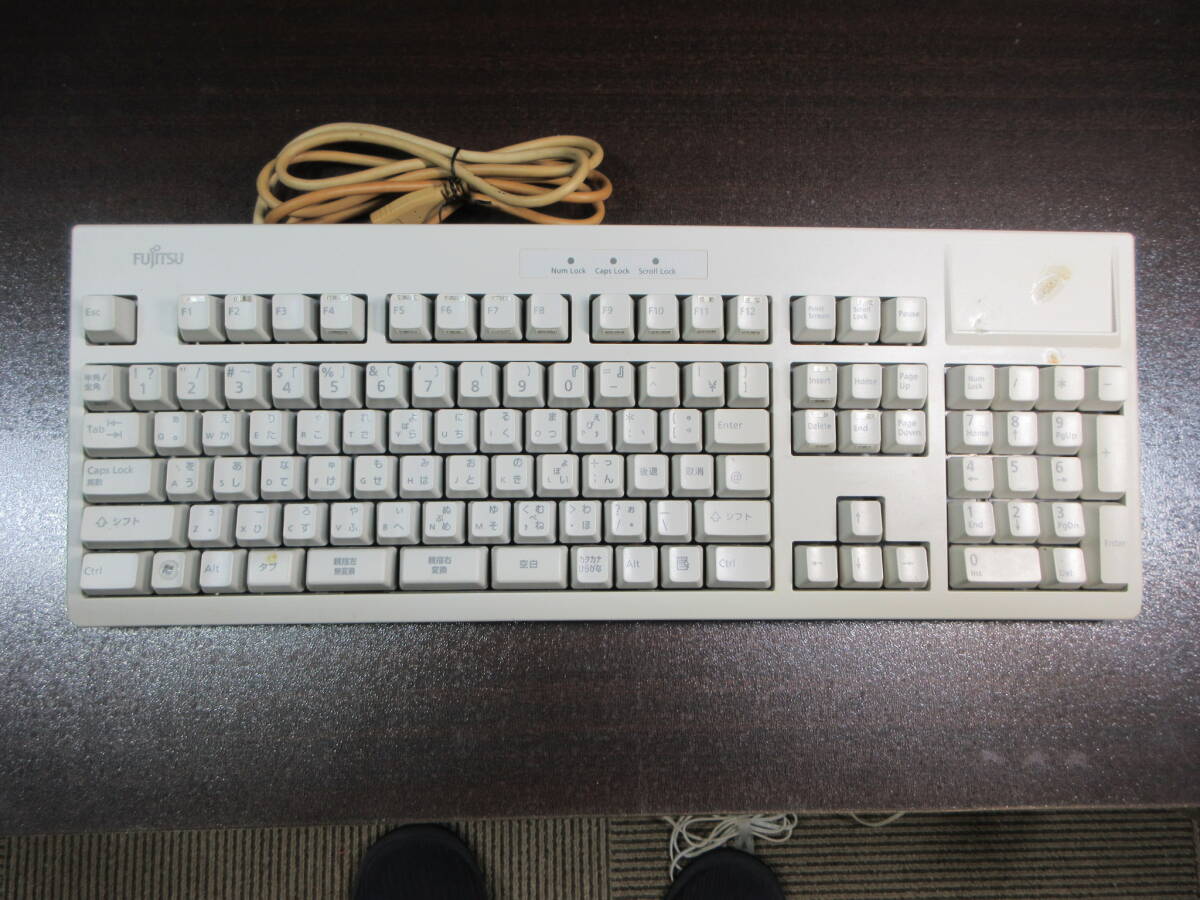 中古】親指シフトキーボード FMV-KB232(USB) 富士通 【送料込み】の