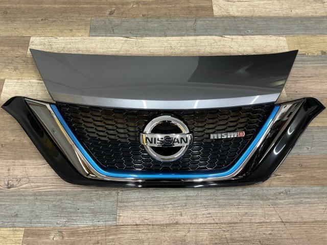 ニスモカラー レッドライン 日産 E12 ノート e-POWER 純正 フロント
