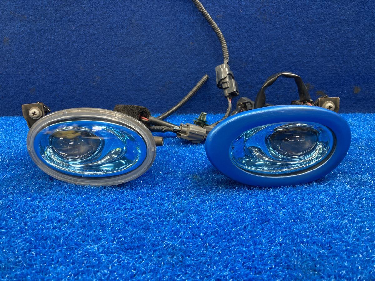 13-806☆美品☆後期 LED CR6 アコードハイブリッド☆左右フォグランプ