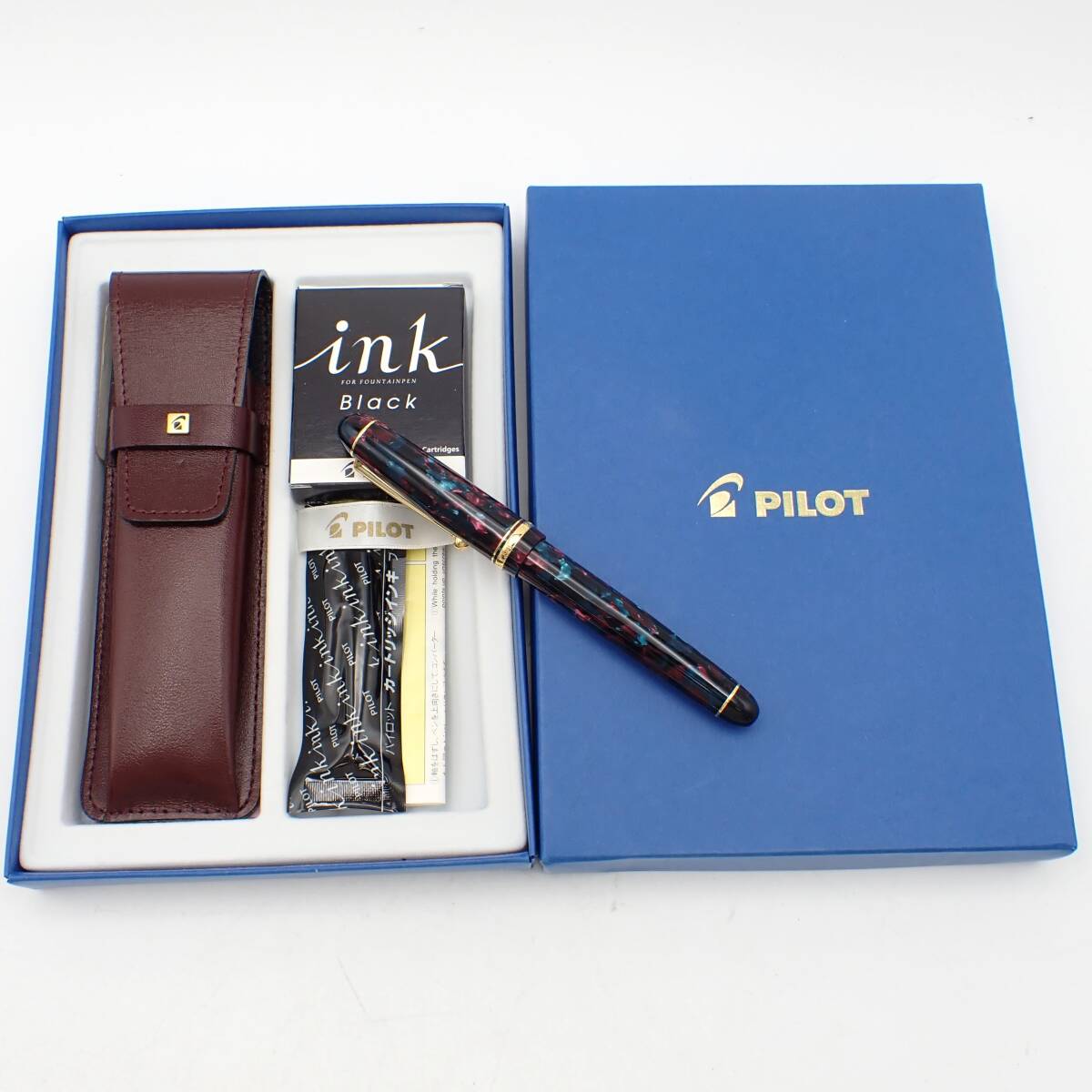 希少 PILOTパイロット CUSTOMカスタム 万年筆 ペン先14K 585 M ベスト