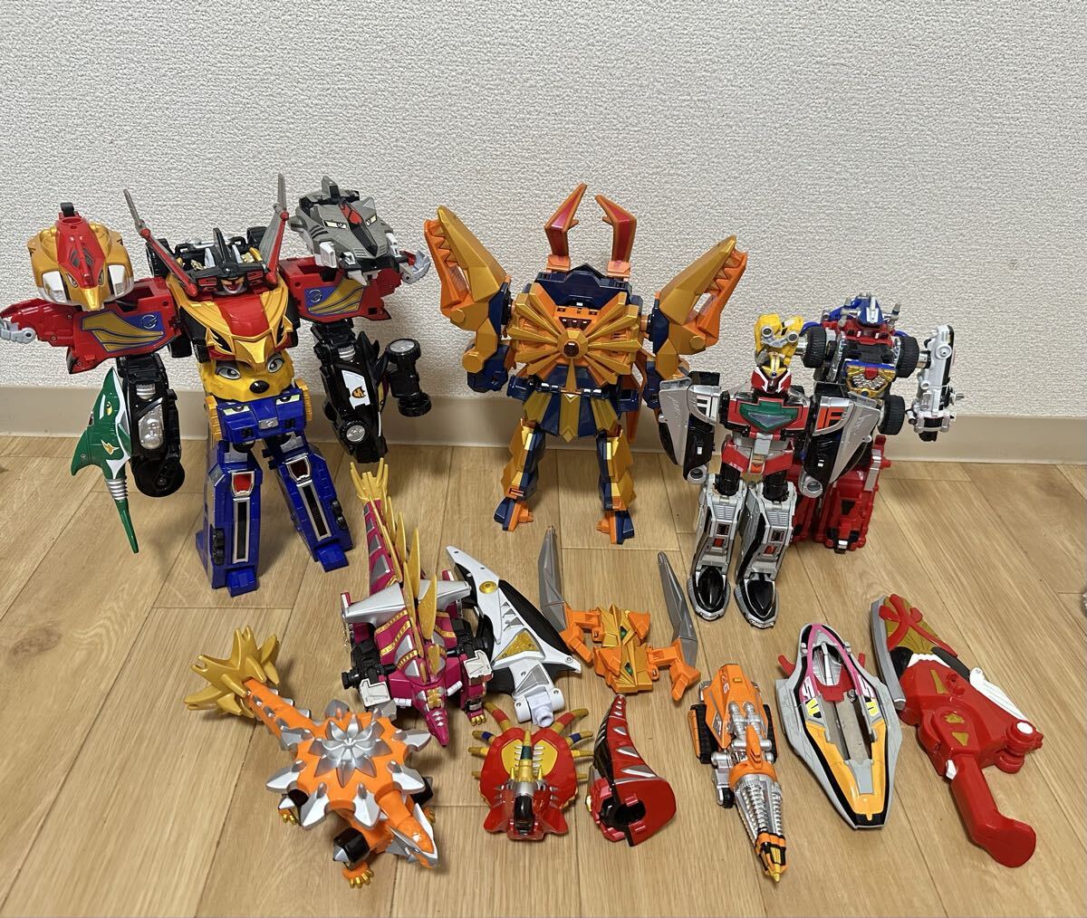 未開封【未使用】未来戦隊 タイムレンジャー シャイニングヒーロー