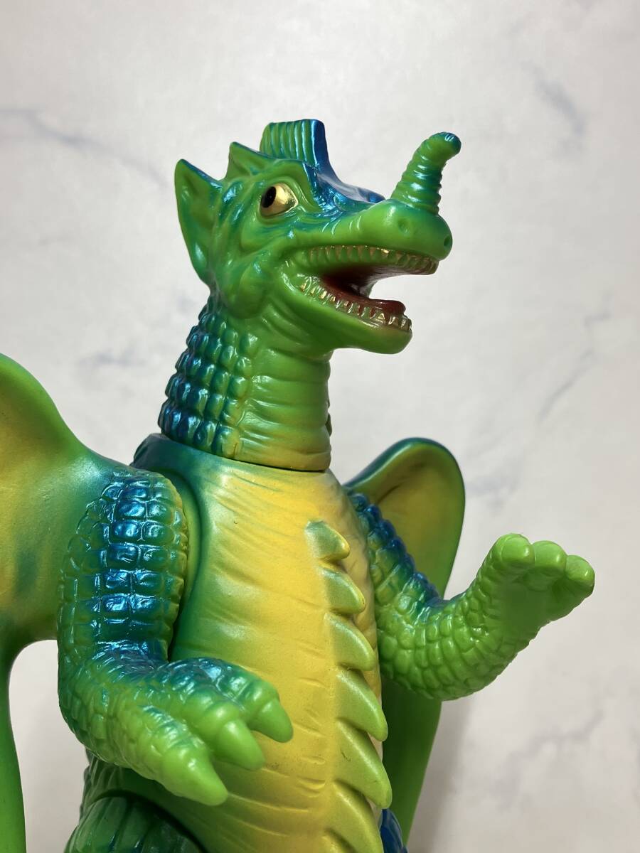 ブルマァク復刻版怪獣シリーズ カメレキング ソフビ 成型色 水色の落札