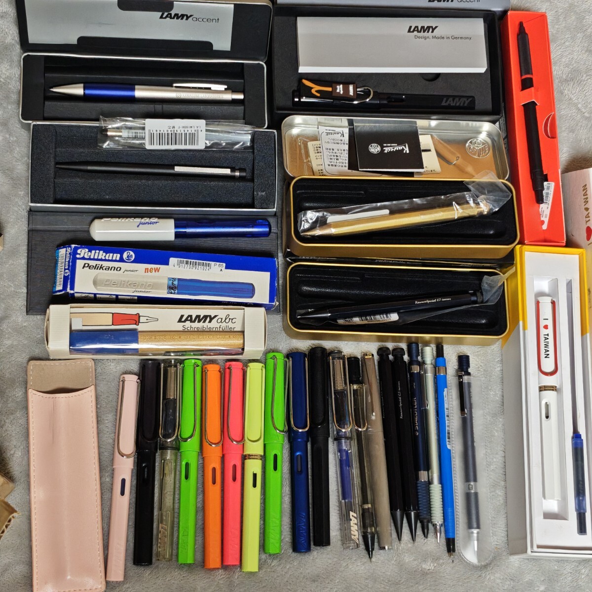rotring 600 ロットリング 万年筆 黒軸 ブラック 廃盤 廃番 万年筆