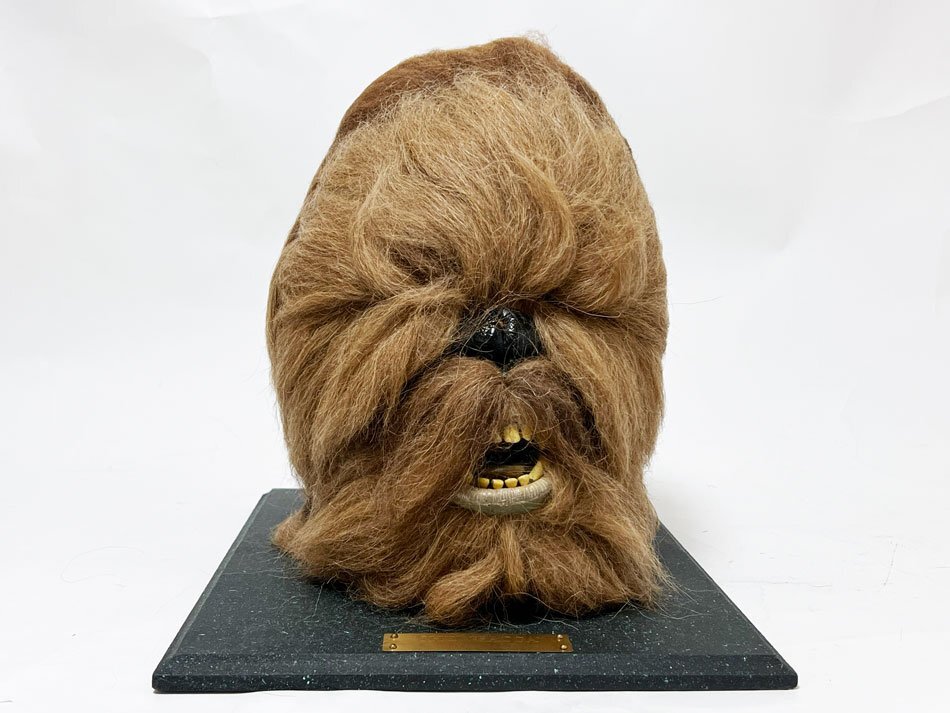 ディズニーカーズ レッド チューバッカ スターウォーズ STAR WARS x