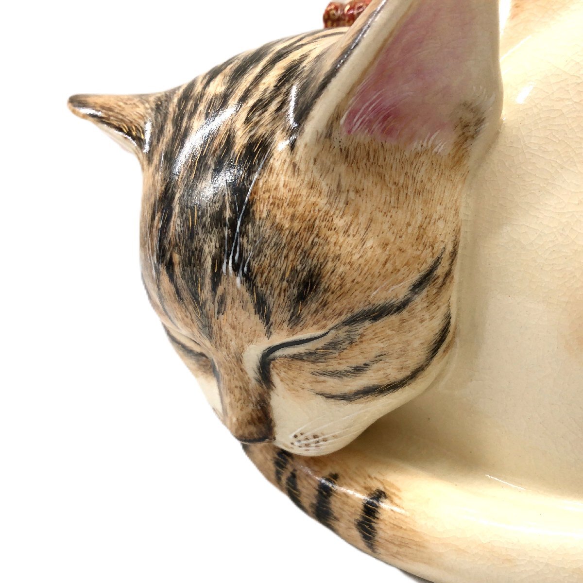 緑屋*r□珍品！ 隠れ春画置物 土人形 『座布団に眠り猫』 艶人形 枕絵