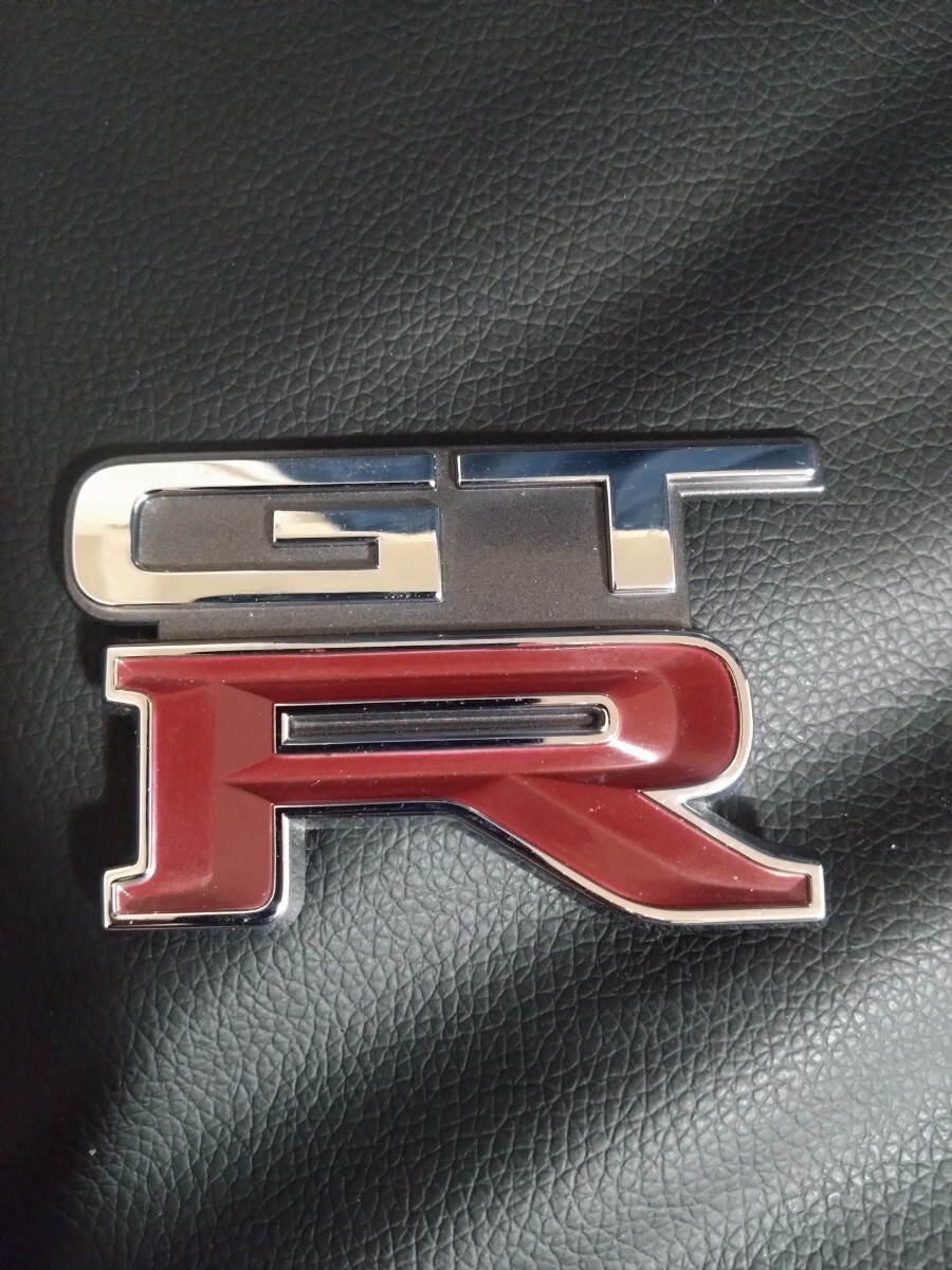 R30 スカイライン 鉄仮面 ボンネット エンブレム Sマーク 1円スタート