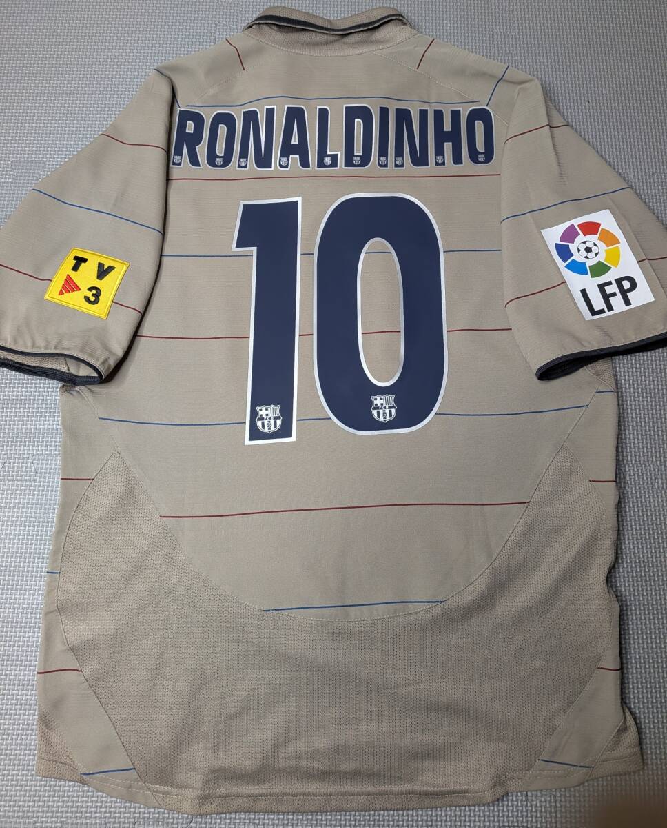 正規品】ロナウジーニョ 05 06 3rd ユニフォーム バルセロナ グレー FC 正規品】ロナウジーニョ 05 06 3rd ユニフォーム バルセロナ グレー FC