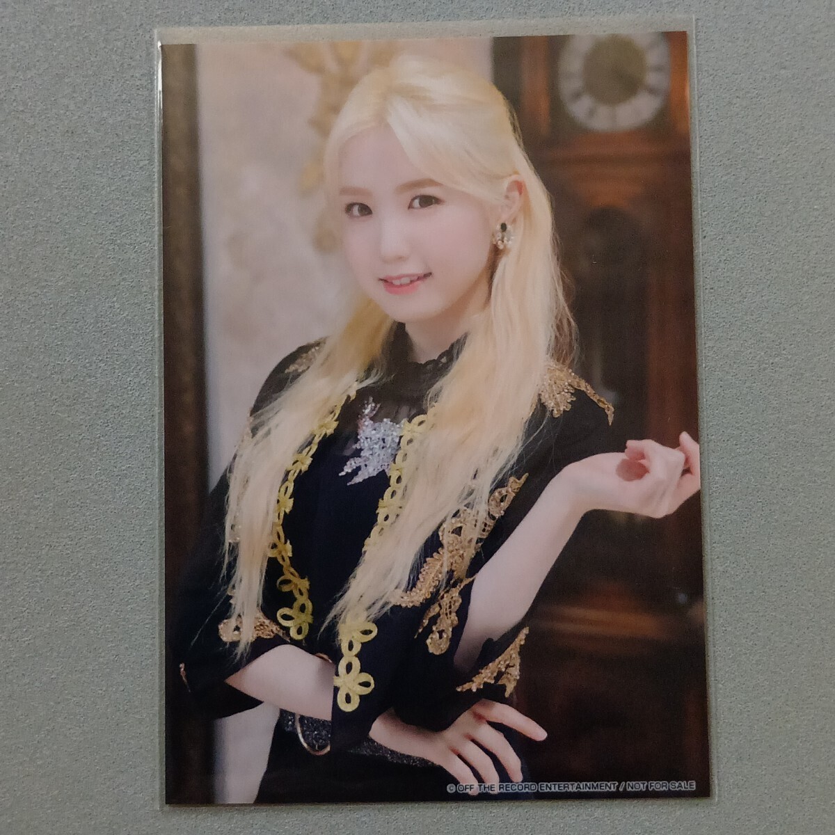 新品】即決)チョ・ユリ＊3rdシングル Vampire IZ*ONE IZONE/アイズワン