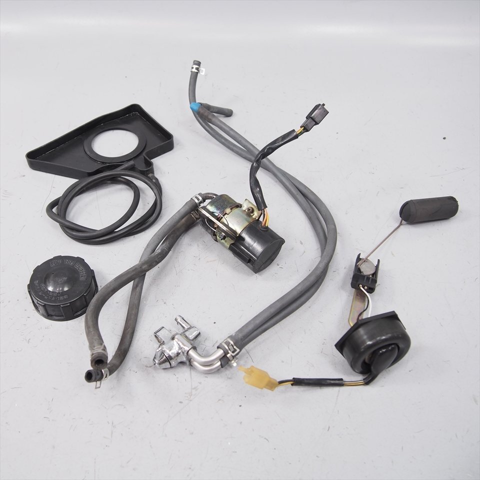 CB400SF VTEC Revo NC42 燃料ポンプ フューエルセンサー タンク 当時物