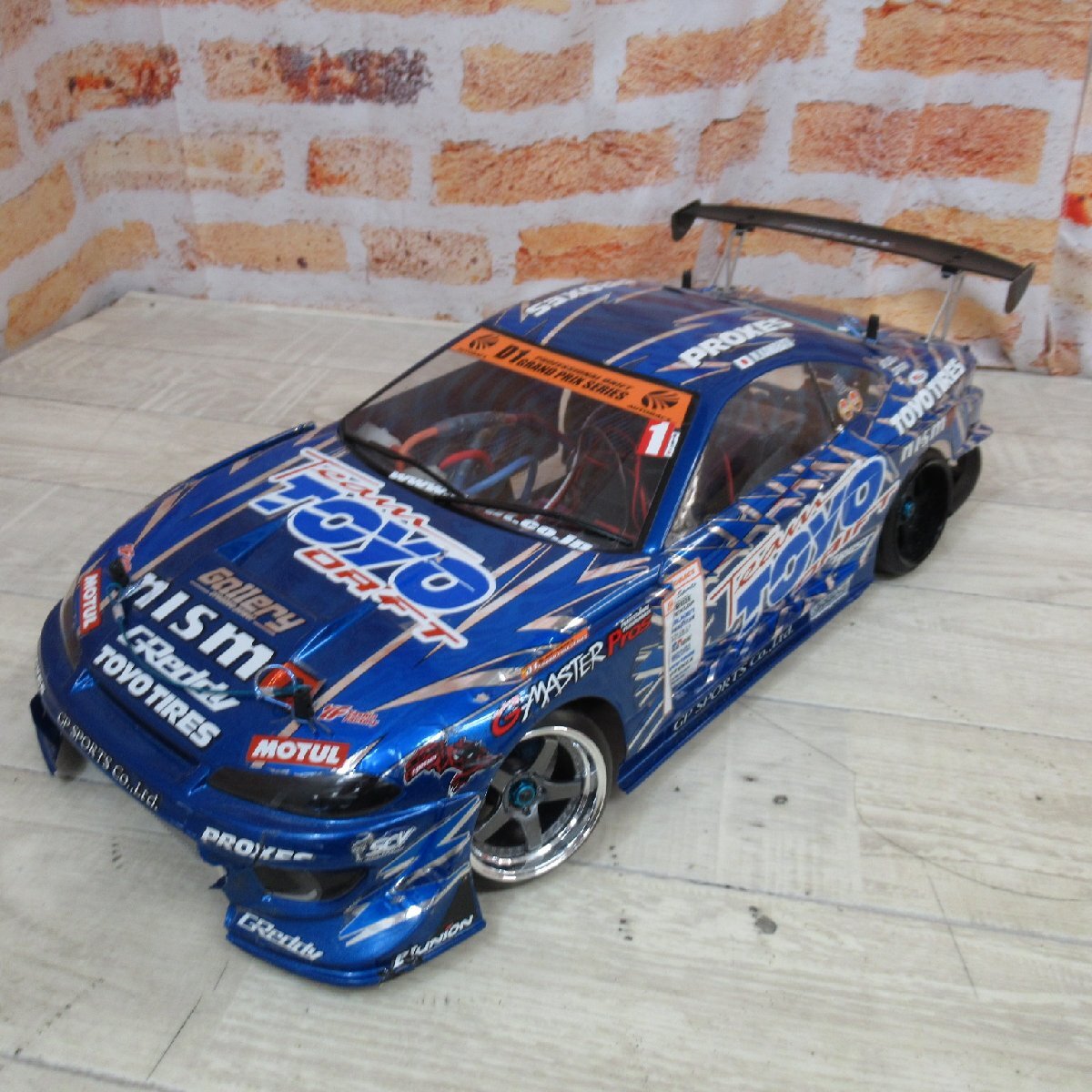 ヨコモ ドリフトパッケージ (タイプB仕様車)S14 SILVIA 中古の落札 ヨコモ ドリフトパッケージ (タイプB仕様車)S14 SILVIA 中古の落札