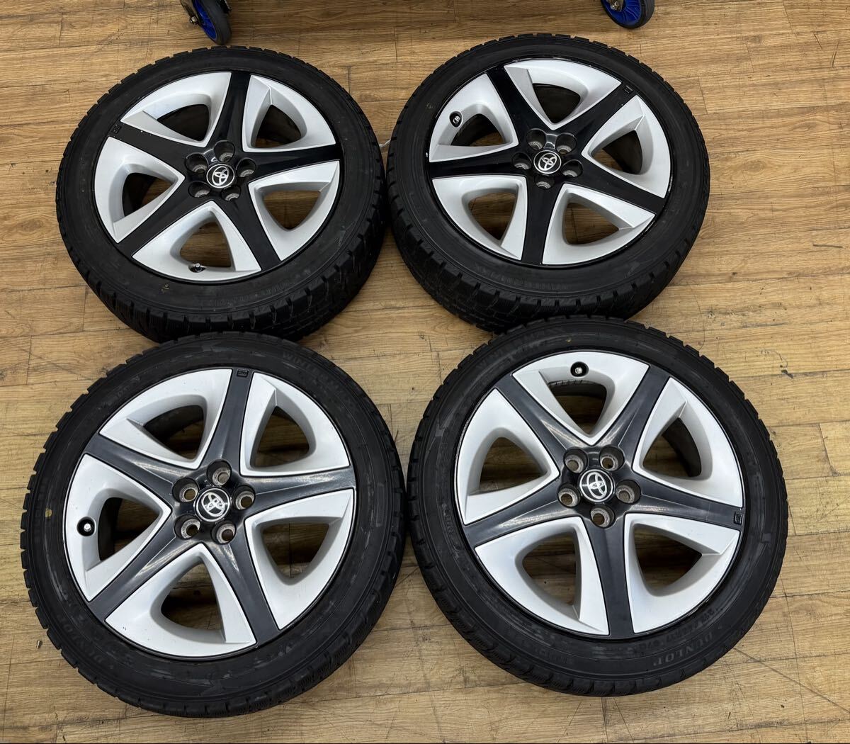 17クラウン 純正タイヤホイール 4本セット 205/65R15 2018年製造 車