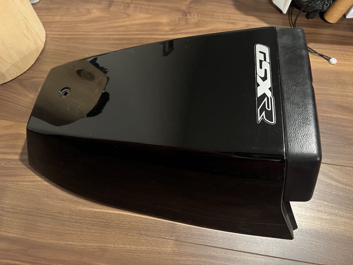 GSXR-750シングルシートカバー(GR71F) USED 【SUZUKI】純正用品 GSX-R750(GR71F/油冷初期型)?用 シングル