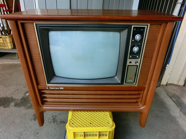 緑屋*k□レトロ Pana Color ブラウン管テレビ TH11-S7 グリーン