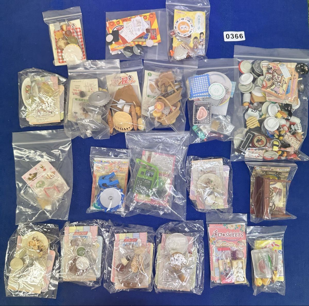 新品】リーメント 食品サンプル・ドラえもん はらペコ マスコット…全8