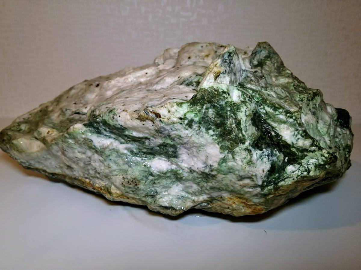 糸魚川産 翡翠 原石 磨き 7.2kg - www.kikizake.com