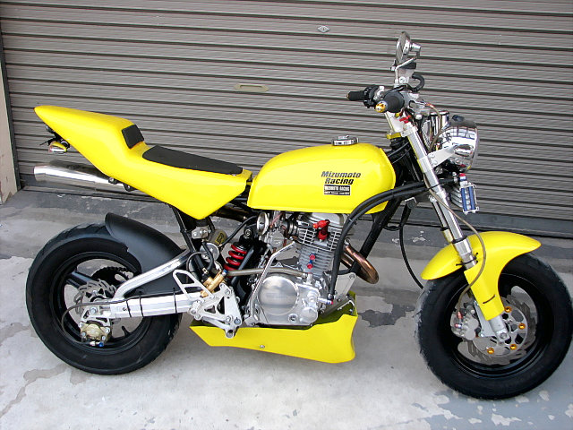 エイプ50 改造車 レストアベース