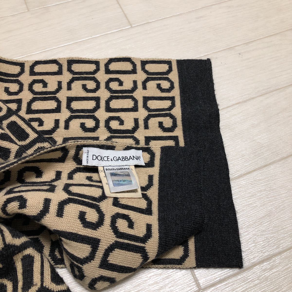 662 Dolce Gabbana ドルチェ ガッバーナ ドルガバ マフラー ニット ブランドロゴ 総柄 メンズ ベージュ ブラック の落札情報詳細 ヤフオク落札価格情報 オークフリー スマートフォン版