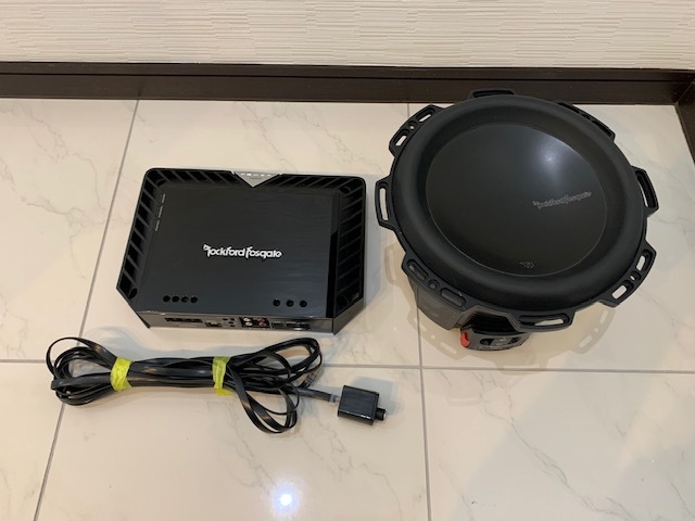 ロックフォード Rockford RFX-8250 アンプレスCDプレイヤー 通電