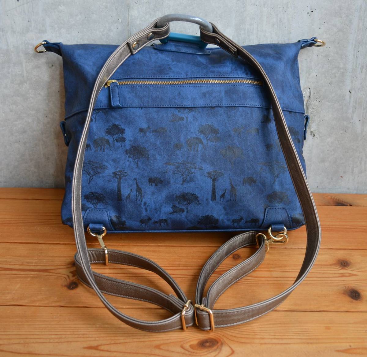 美品 Ear Papillonner イア パピヨネ 3wayバッグ リュックサック ショルダーバッグ Dリュック 樹脂ハンドル 象 の落札情報詳細 ヤフオク落札価格情報 オークフリー スマートフォン版