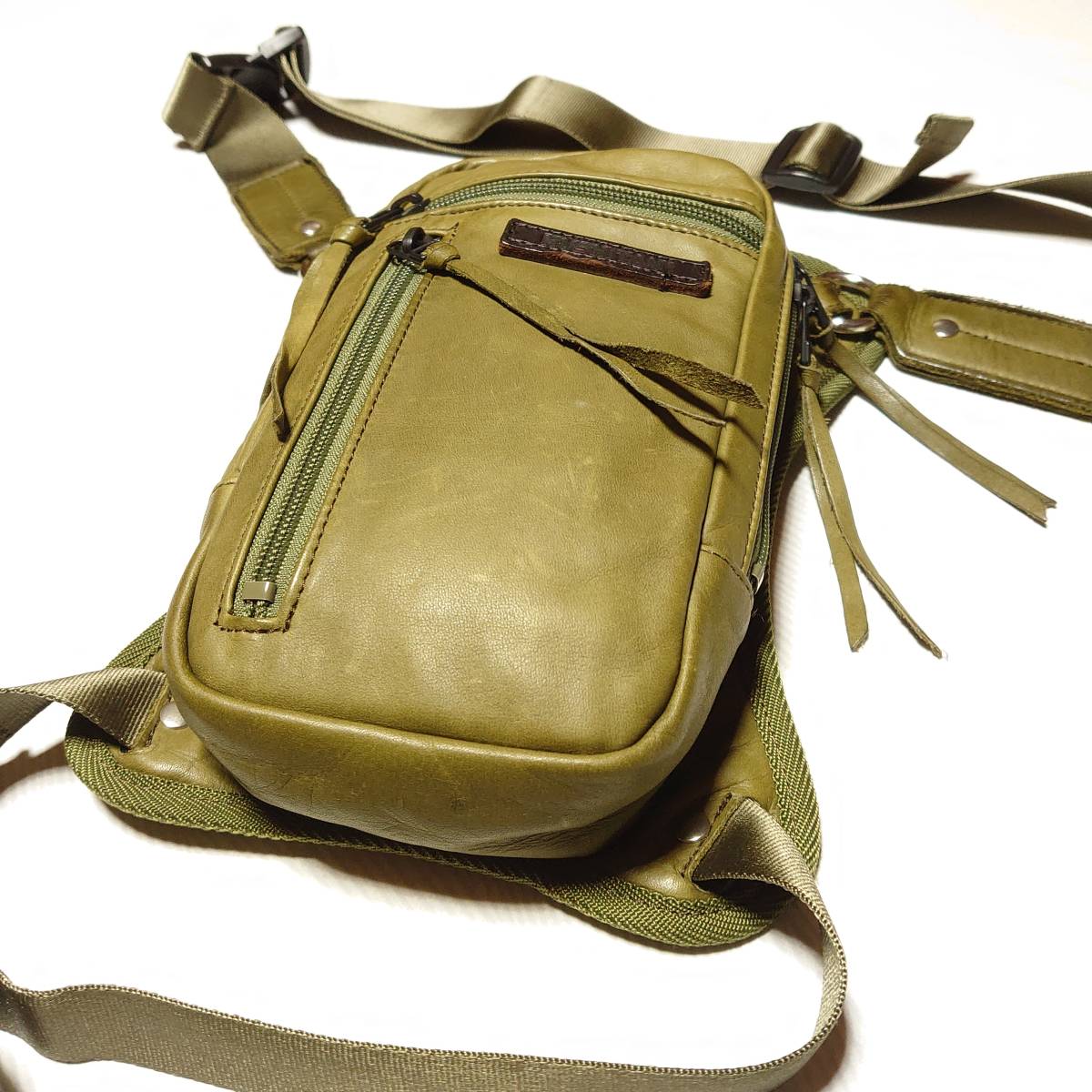 【新品同様】KUSHITANI 2WAY LEG BAG II オリーブグリーン 美品 定価27500円 kushitani クシタニ 2WAY LEG BAG II 2ウェイ