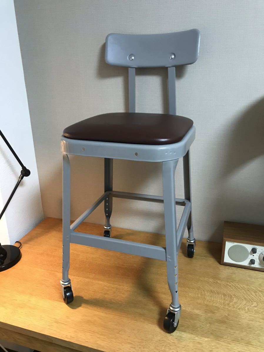 パシフィックファニチャーサービス P.F.S リヨン LYON スツール 廃盤