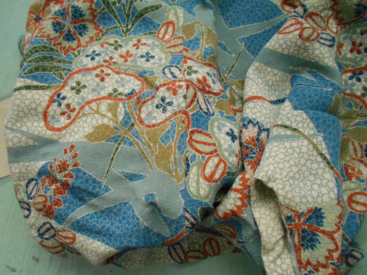 中国苗族 子供の背負い布の一部(アンティーク) 】 古布のハギレ