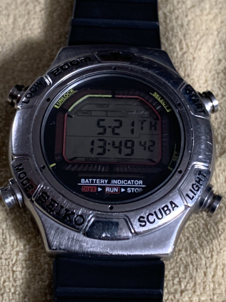 SEIKO SCUBA 200m s800-0020 デジタル腕時計 本体 SEIKO ⑤セイコー SCUBA 200m ダイバー デジタル 腕時計 S800-0020