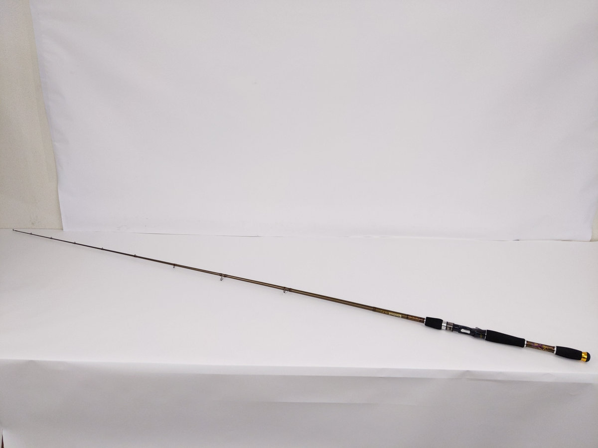 国内正規品】 メガバス トマホーク GT3 F4-610 GT3 紫竜 使用極々僅か 激安正規 メガバス 紫竜 GT3 F4-70 トマホーク ロッド