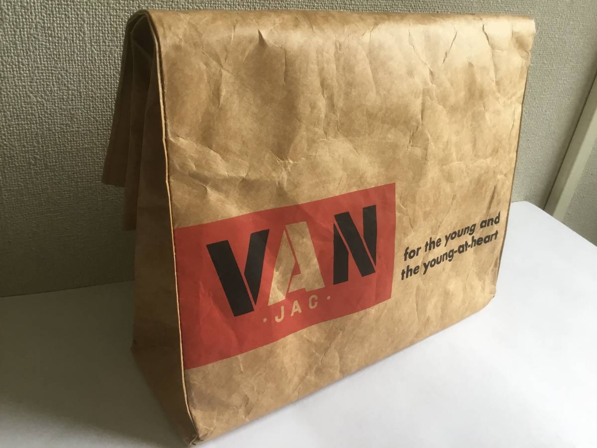 送料無料！　VAN JAC　ヴァンヂャケット　「 紙袋」デザイン　タイベック　ショップバッグ　Tyvek　高密度　ポリエチレン　不織布 ヴァンジャケット 紙袋 エンブレム VAN VAN JACKET紙袋デザイン幌布製