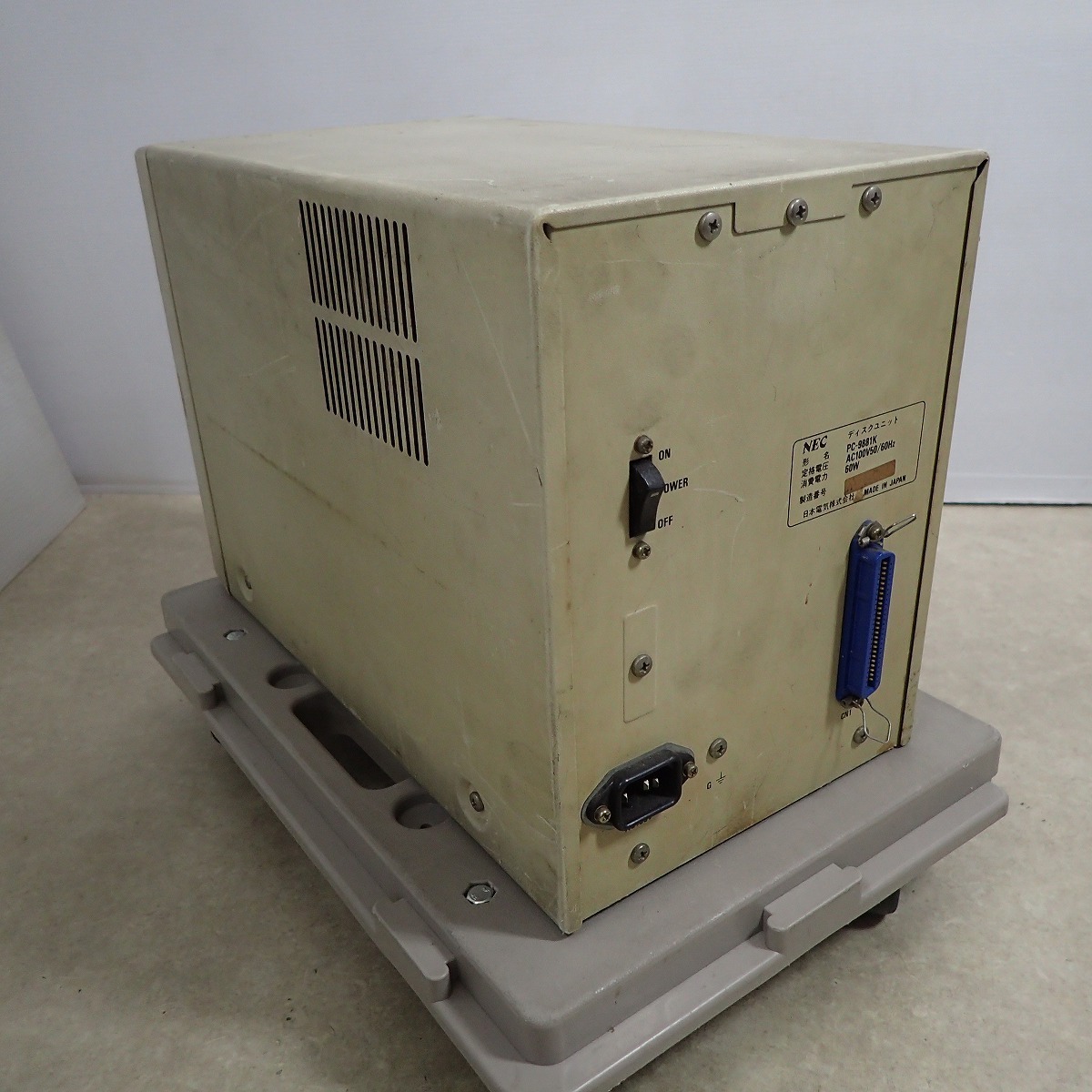 NEC PC-9881K 8インチフロッピー用 ディスクユニット 通電確認済み NEC PC-9881K 8インチフロッピー用 ディスクユニット 通電確認済み NEC