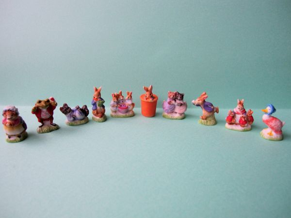 【ピーターラビット　2006年】フェーブ　フランス　イギリス 激レア!!かわいいフェーブ◇『ピーターラビット』Peter Rabbit 全10品