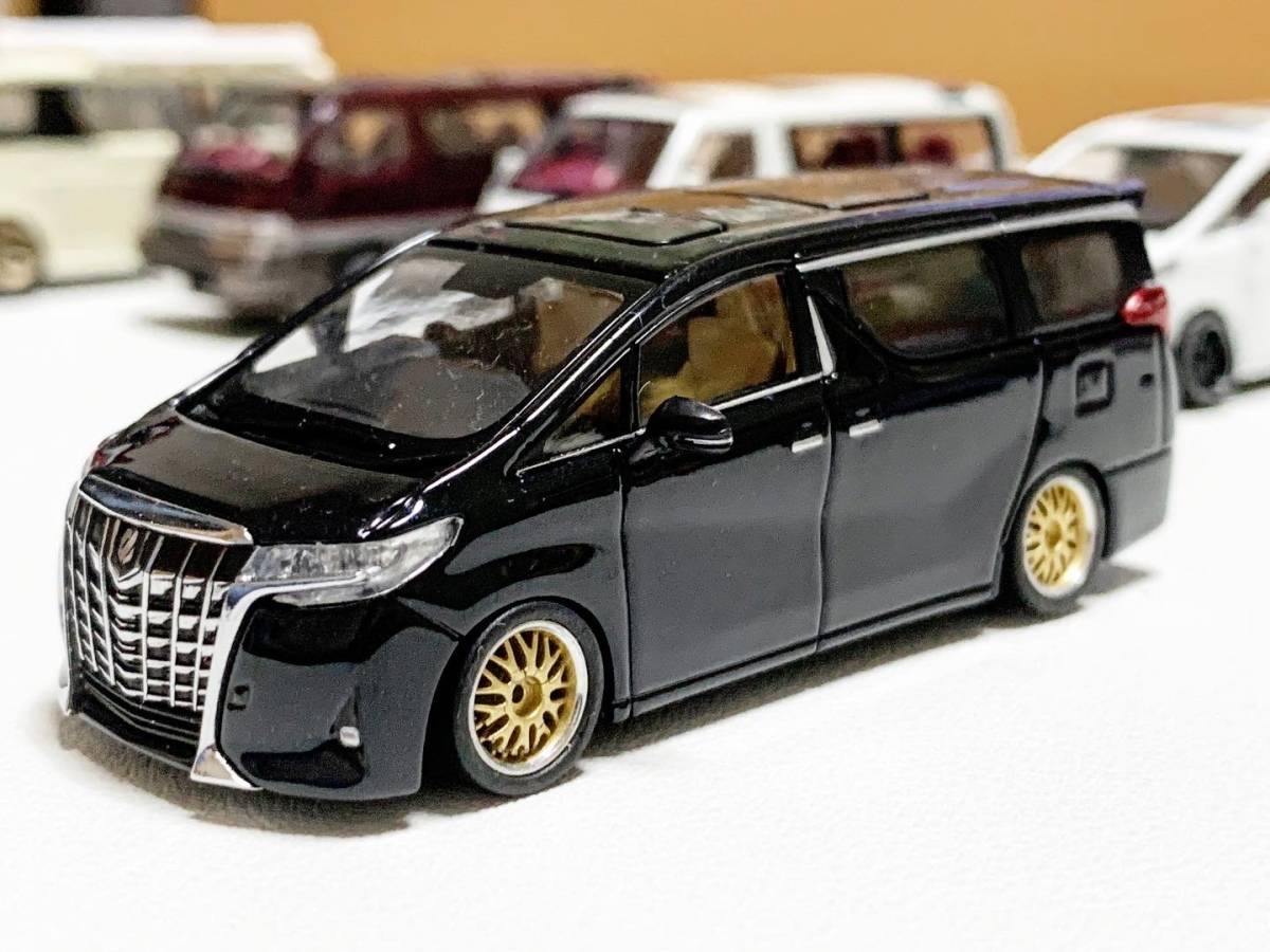 トヨタ アルファード ミニカー 黒 ブラック 1/30 TOYOTA ALPHARD