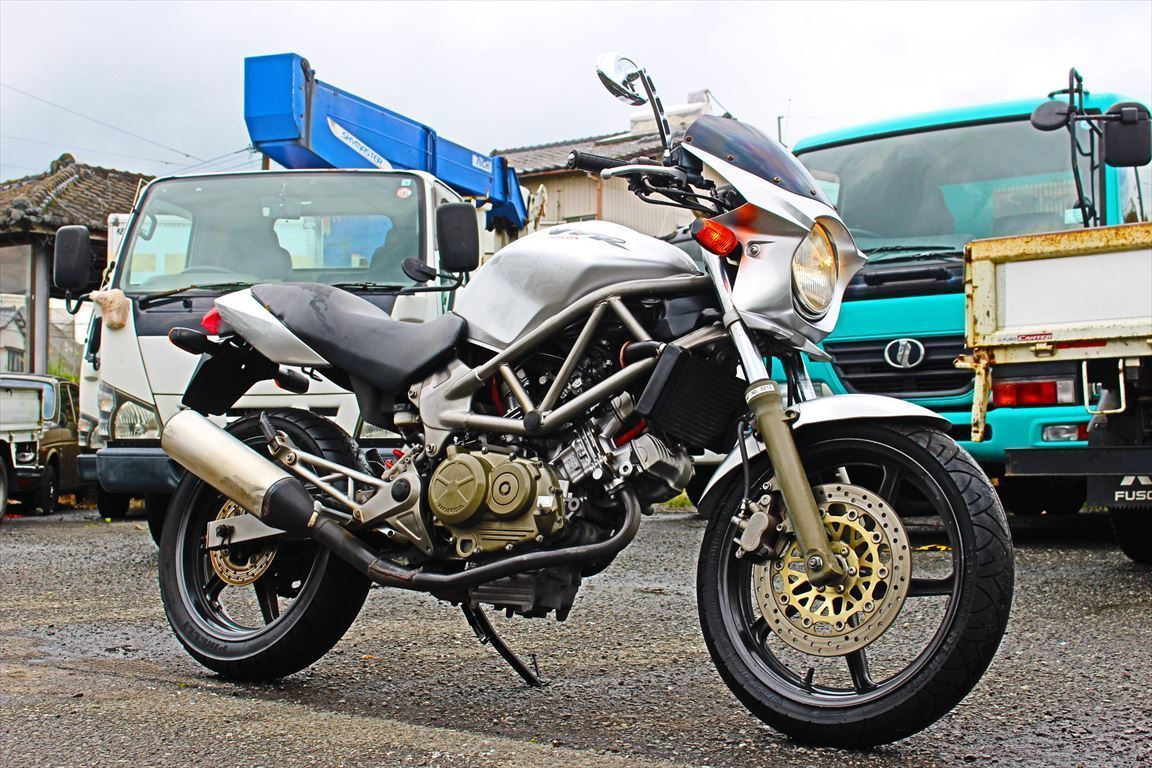 VTR250 売り切り！1円スタート！MC33！V型！エンジン好調！ビキニ