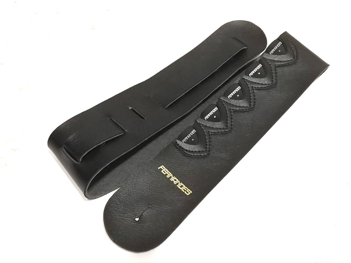 新品】未使用☆Fernandes ブラック・レザー ストラップ ピックホルダー