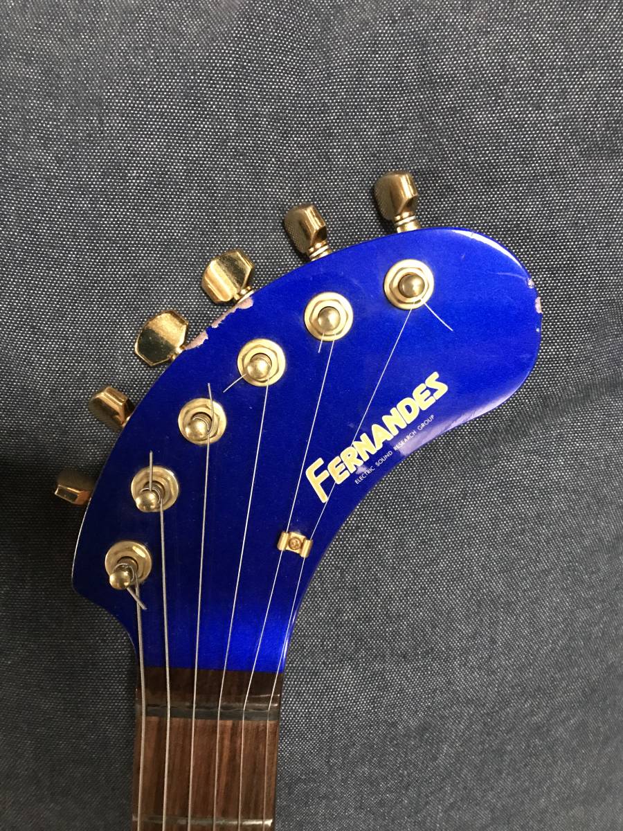 レフティ！FERNANDES ZO-3 (ブルー )専用ケース、ストラップ付き