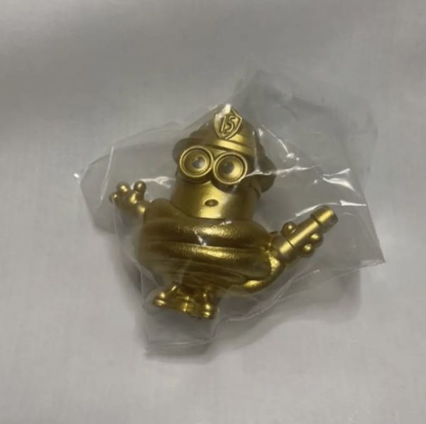 新品 ハッピーセット マック マクド おもちゃ 新品 未使用 ミニオンズ 金 ゴールド 金色 シークレット ミニオン 消防士 ホース の落札情報詳細 ヤフオク落札価格情報 オークフリー スマートフォン版
