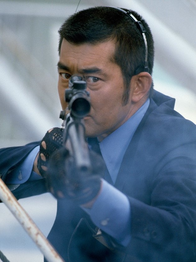 新品】☆ 渡 哲也 西部警察 大門 石原軍団 スナップ スチル写真 L判 8