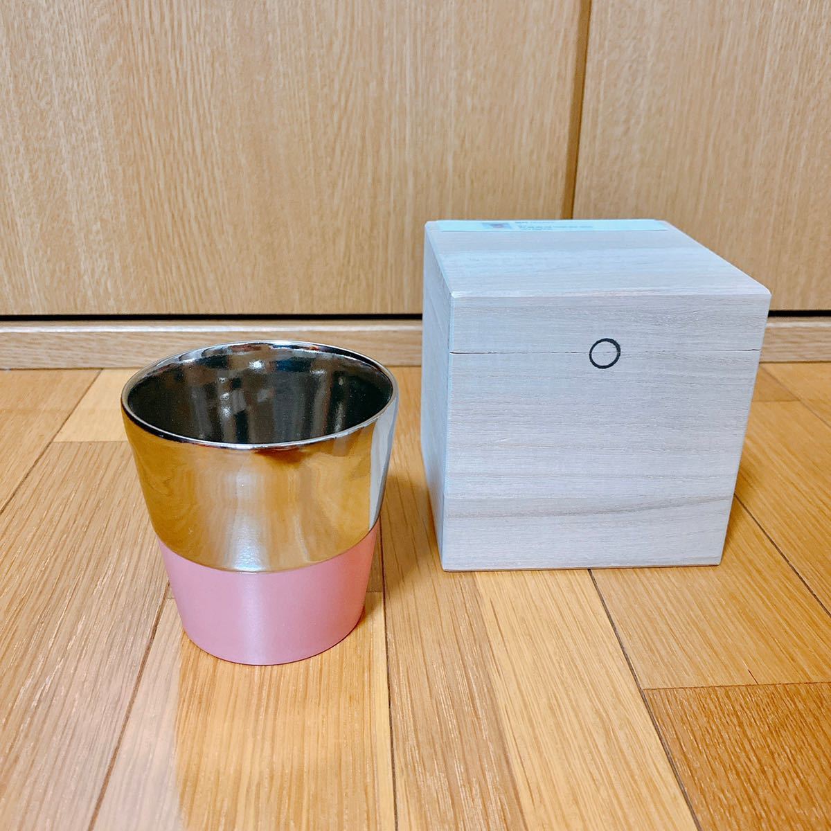 桑田卓郎 ぐい呑 金色 ピンク 春色 Sサイズ 桑田卓郎 金彩 カップ 碗 箱 黒田陶苑 Takuro Kuwata 98