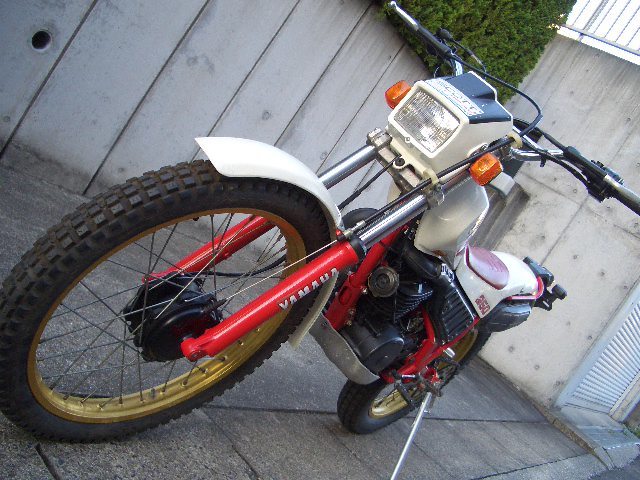 ヤマハTY250スコティッシュ ヘッドライト＆スピードメーター＆フロント