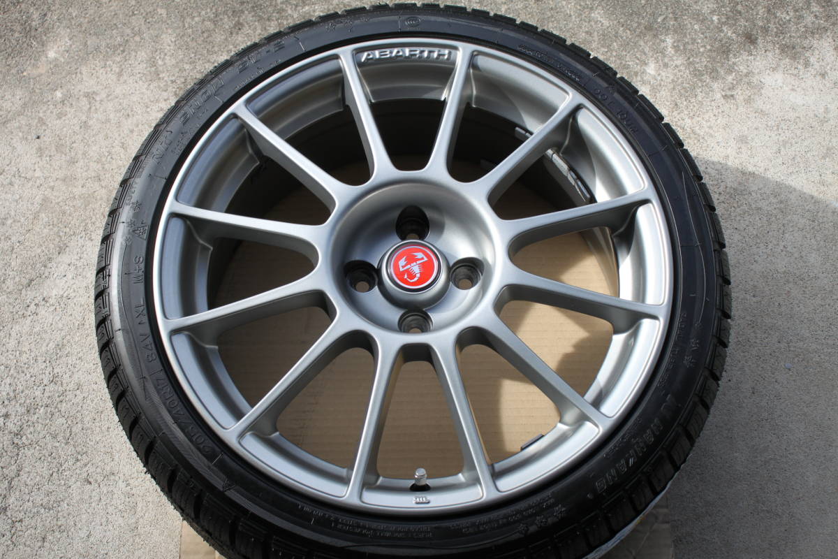 アバルト500、595、695純正ホイール 17インチ スタッドレスタイヤ付き アバルト500、595、695純正ホイール 17インチ スタッドレスタイヤ付き