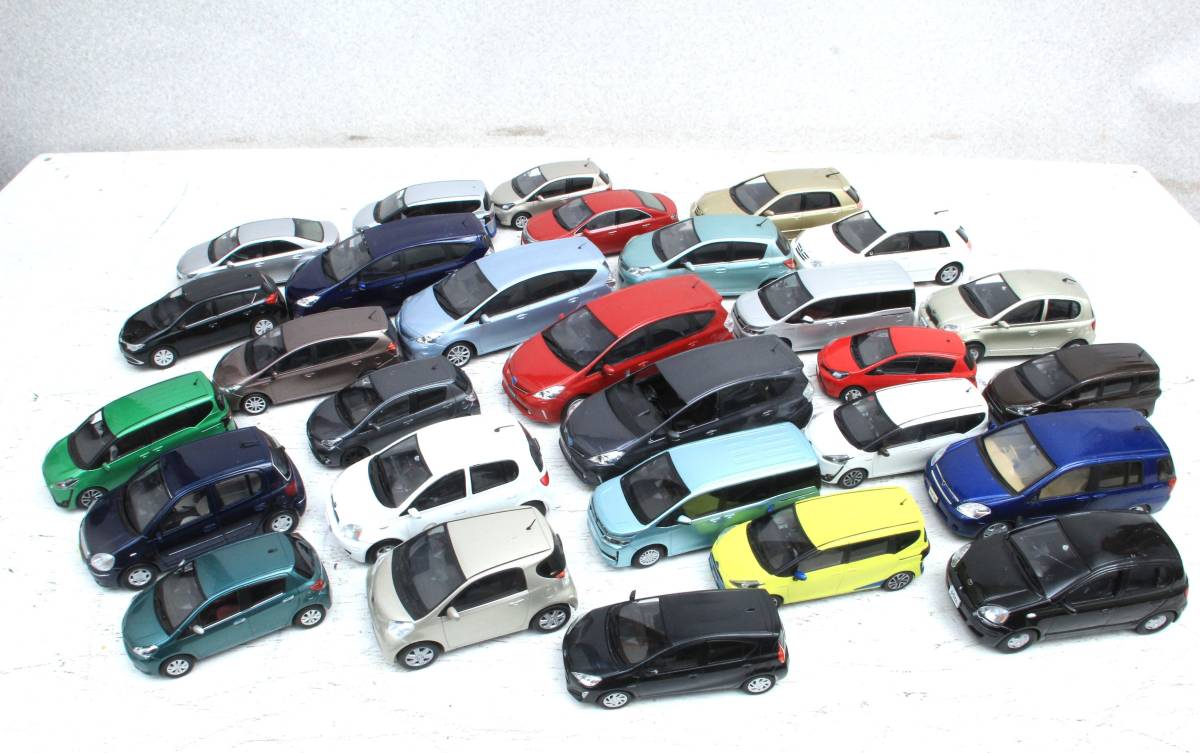 トヨタ オフィシャルミニカー 29台セット ヴィッツ シエンタ プリウス プリウスa オーリス Iq アクア ヴォクシー ラウム 10 7 16c の落札情報詳細 ヤフオク落札価格情報 オークフリー スマートフォン版