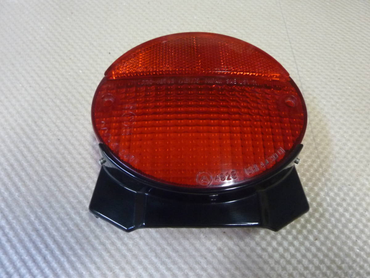 当時物 純正 Z1Z2KH400KH250袴テールランプレンズ 当時物 純正 Z1Z2KH400KH250袴テールランプレンズ