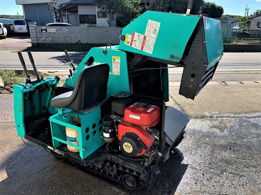 タカキタ 自走式乗用型ロールベーラー SR-600DX ロールベーラー 牧草