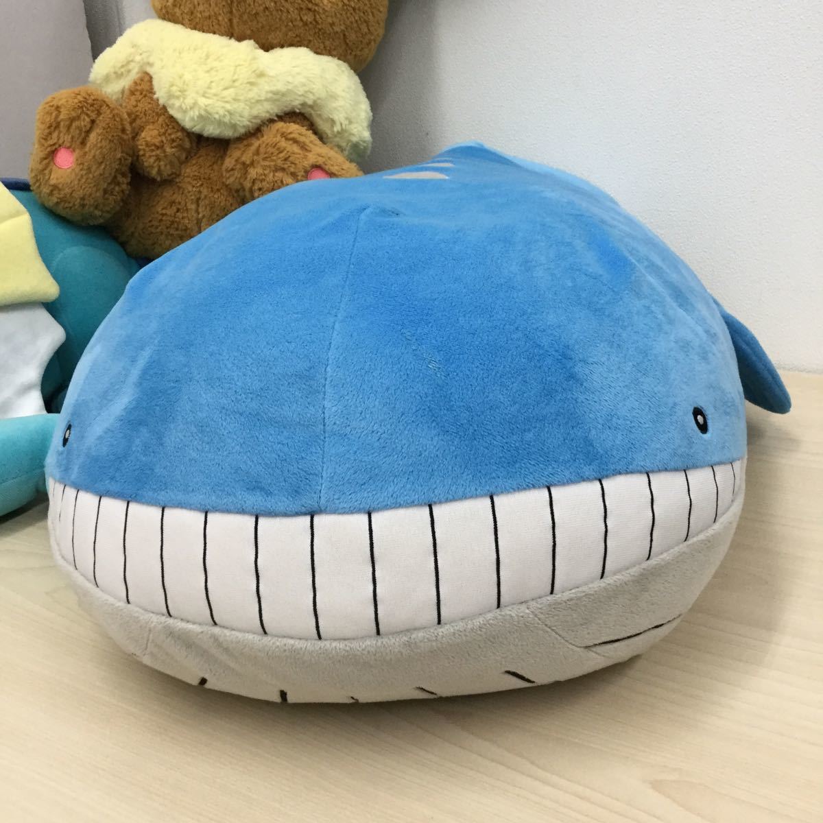 ポケットモンスター ポケモン ポケモンセンター ぬいぐるみ 三体セット イーブイ シャワーズ ホエルオー 中古品 の落札情報詳細 ヤフオク落札価格情報 オークフリー スマートフォン版